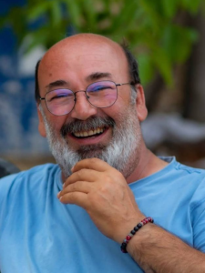 Mesut Yaşar